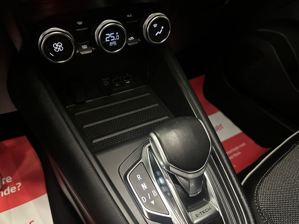 Renault Captur 1,6 E-Tech Intens 5d