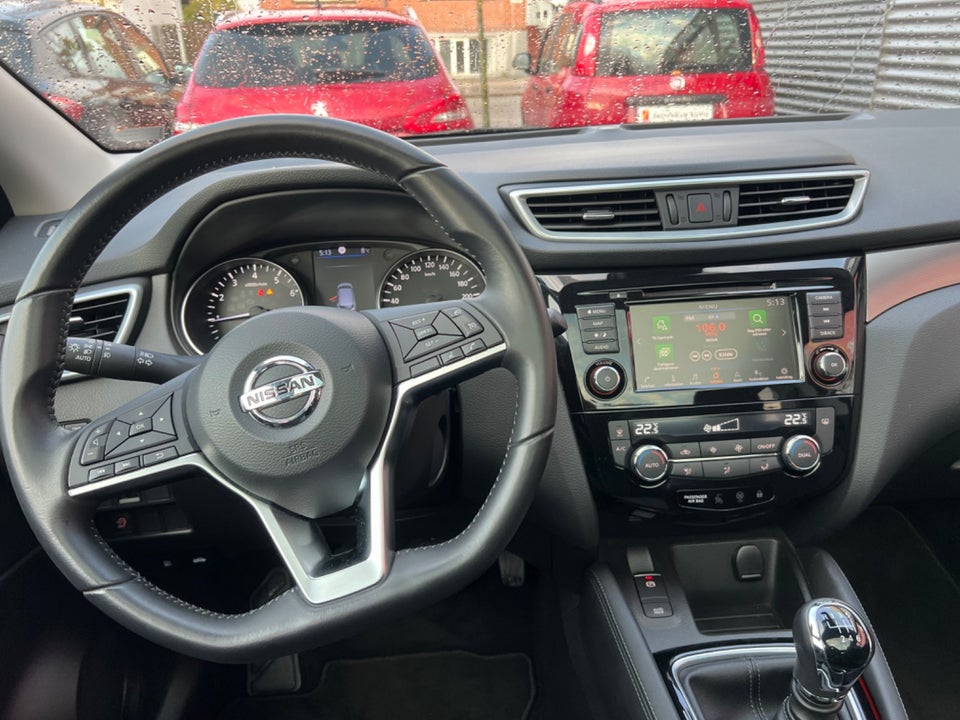 Nissan Qashqai 1,3 Dig-T 140 N-Connecta 5d