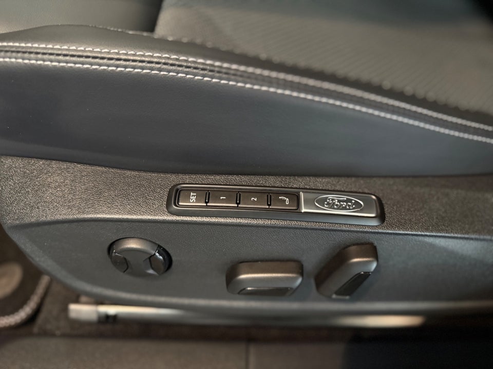 Ford Explorer 82 Select Extended Range 5d