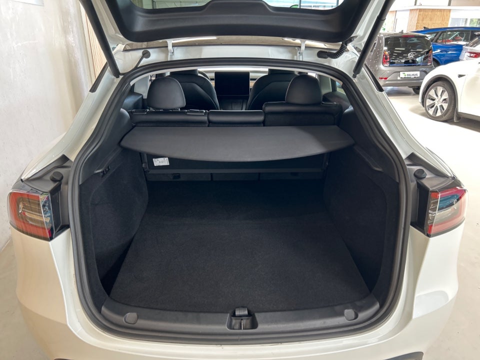 Tesla Model Y RWD 5d