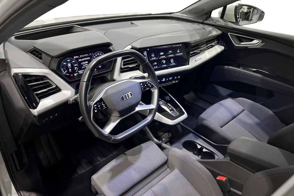 Audi Q4 e-tron 40 Advanced 5d