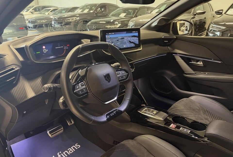 Peugeot e-208 54 GT 5d