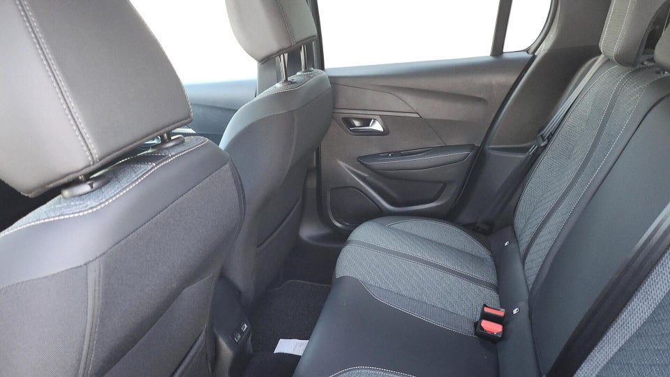 Peugeot e-208 50 Allure 5d