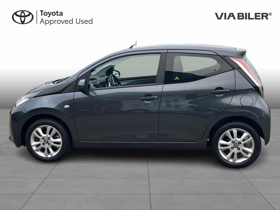 Toyota Aygo 1,0 VVT-i x-play x-shift 5d
