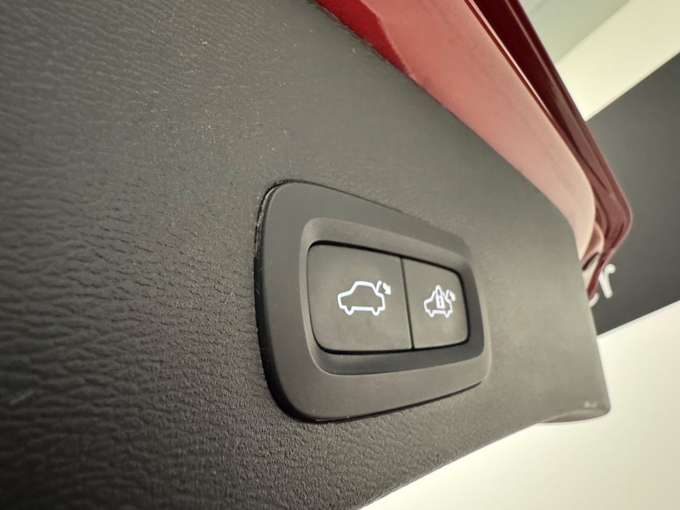 Volvo XC40 1,5 T4 ReCharge Inscription aut. 5d