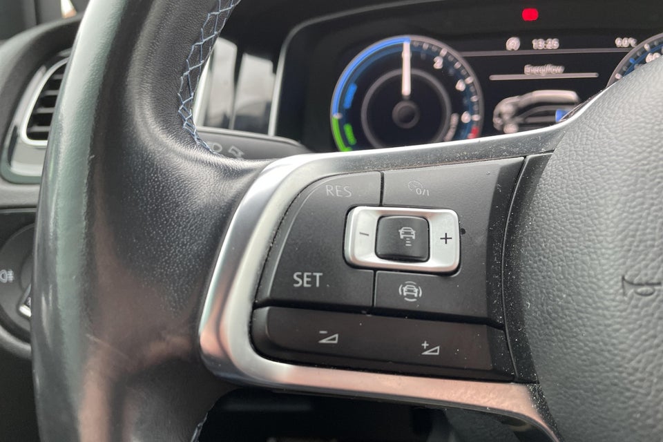 VW Golf VII 1,4 GTE DSG 5d