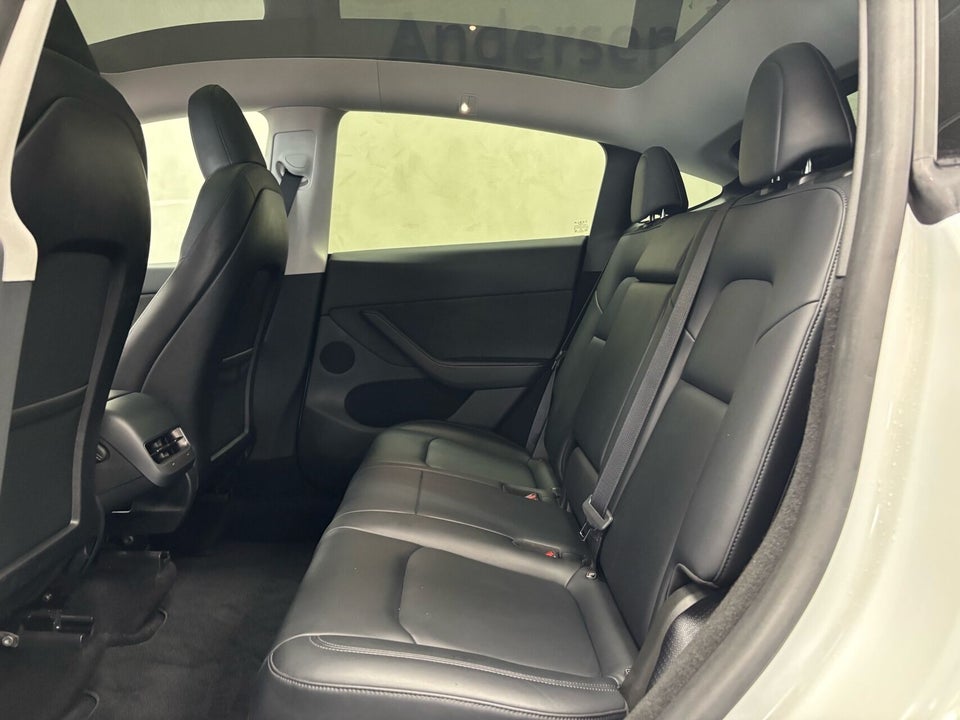 Tesla Model Y RWD 5d