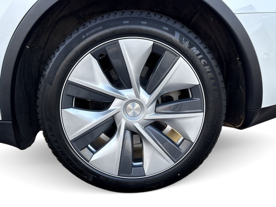 Tesla Model Y Long Range AWD 5d