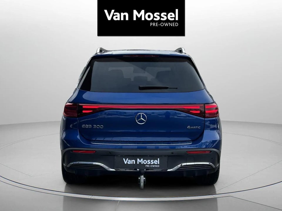 Mercedes EQB300 AMG Line 4Matic 5d