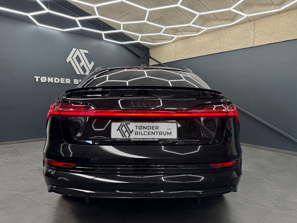 Audi e-tron 55 S-line Sportback quattro 5d