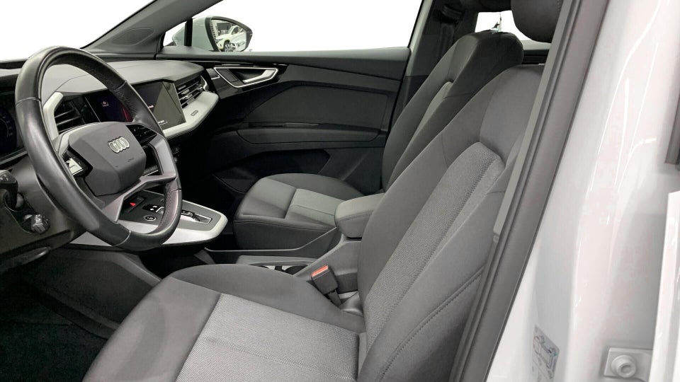 Audi Q4 e-tron 40  5d