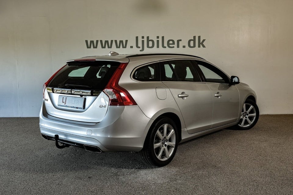 Volvo V60 2,0 D4 190 Momentum aut. 5d