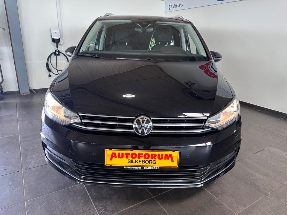 VW Touran 2,0 TDi 150 Highline DSG Van 5d