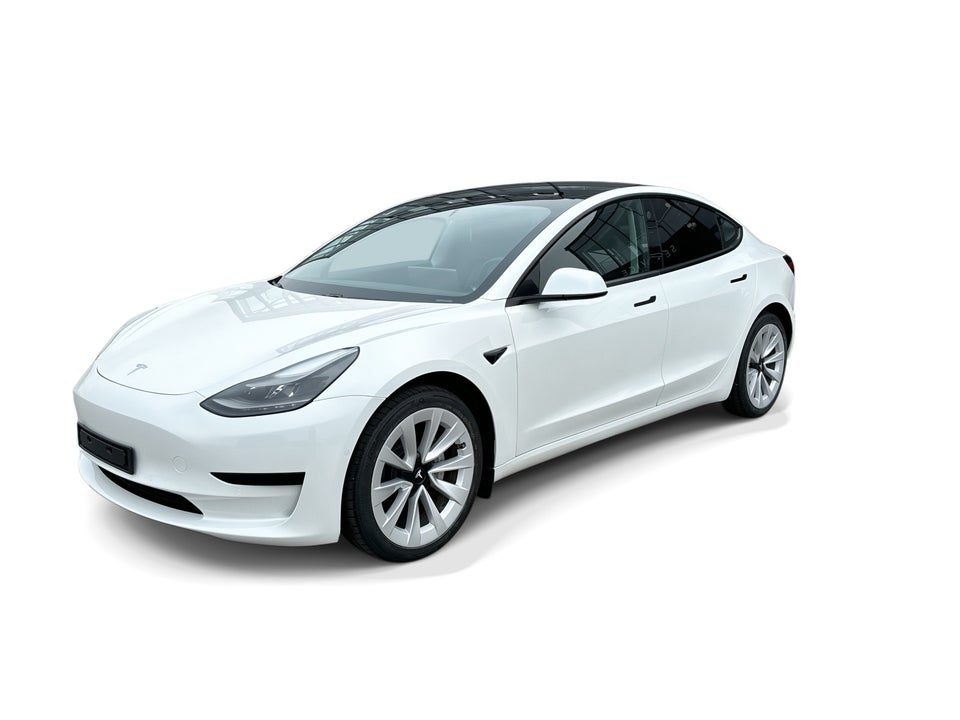 Tesla Model 3 Standard Range+ RWD 4d