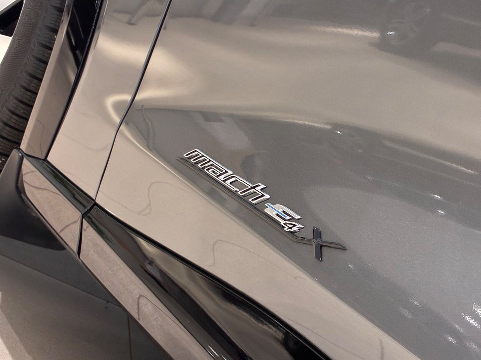 Ford Mustang Mach-E 91 Premium Extended Range AWD 5d