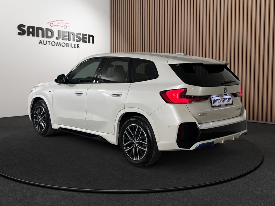 BMW iX1 xDrive30 M-Sport 5d