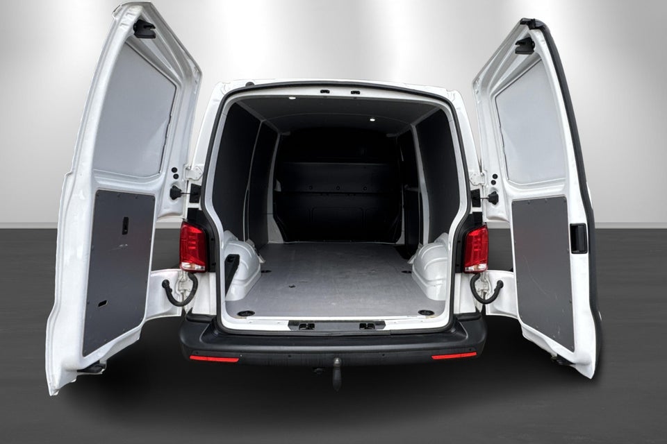 VW Transporter 2,0 TDi 150 Kassevogn DSG lang