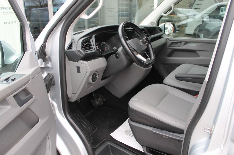 VW Transporter 2,0 TDi 150 Kassevogn DSG kort