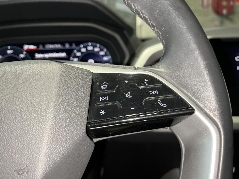 Audi Q4 e-tron 40  5d