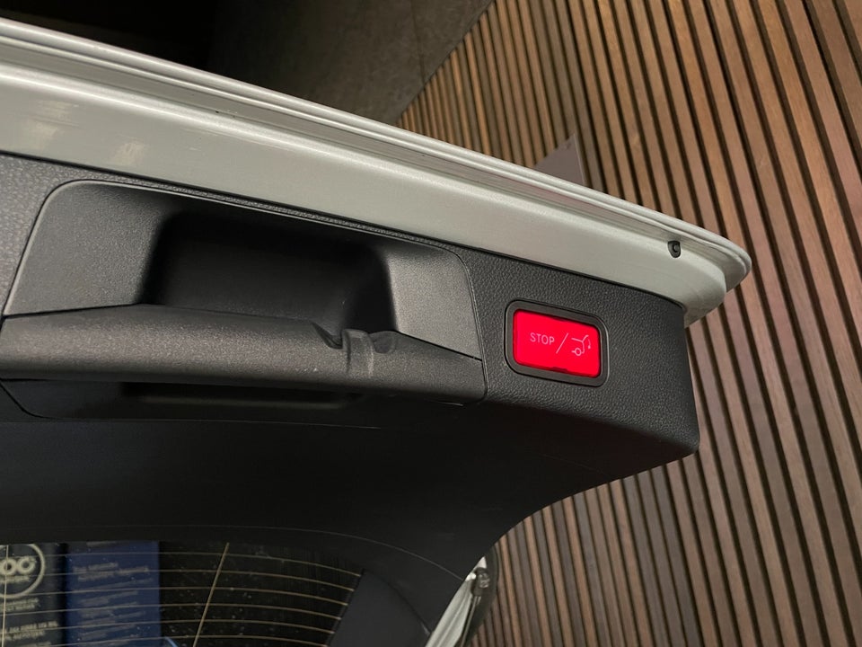 Mercedes C220 d 2,0 AMG Line Night Edition stc. aut. 5d