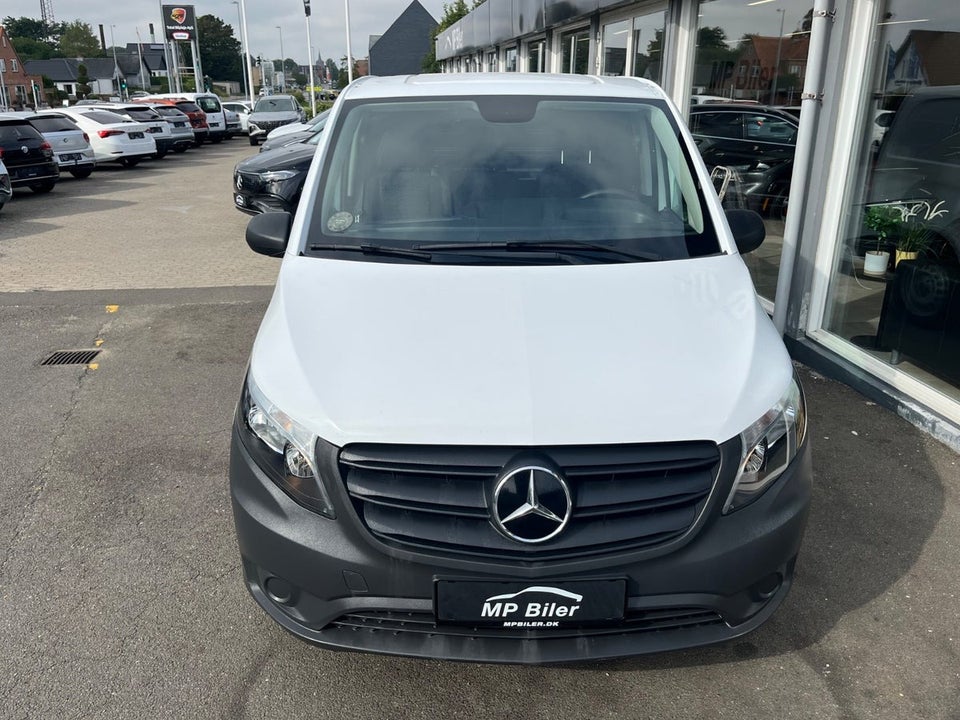 Mercedes Vito 114 2,0 CDi Kassevogn aut. L RWD