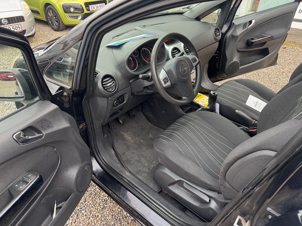 Opel Corsa 1,0 12V Enjoy 5d