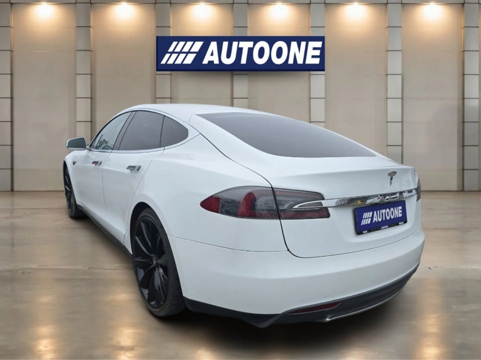 Tesla Model S 85 5d