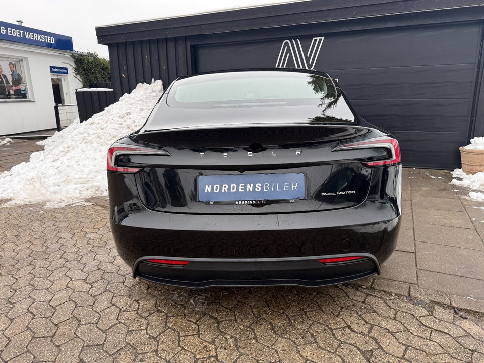 Tesla Model 3 Long Range AWD 4d