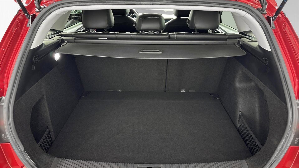 MG MG5 61 Luxury 5d