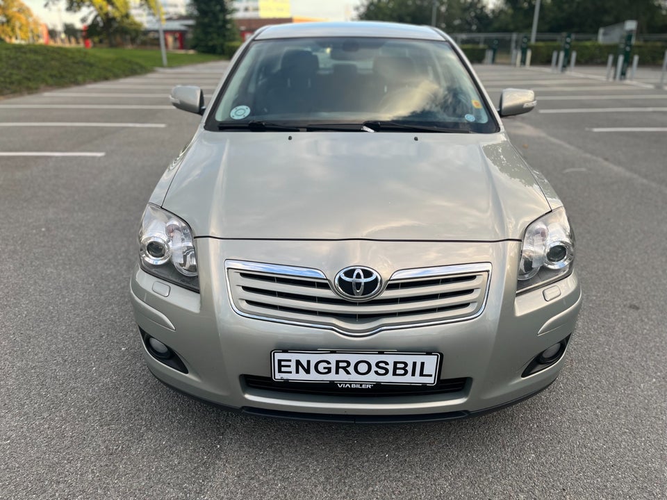 Toyota Avensis 1,8 VVT-i Sol 4d