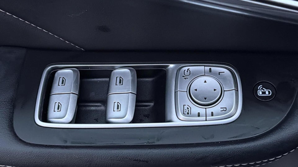 MG Marvel R Luxury 5d