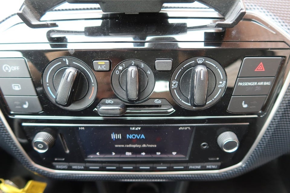 VW Up! 1,0 MPi 60 Move Up! ASG BMT 5d