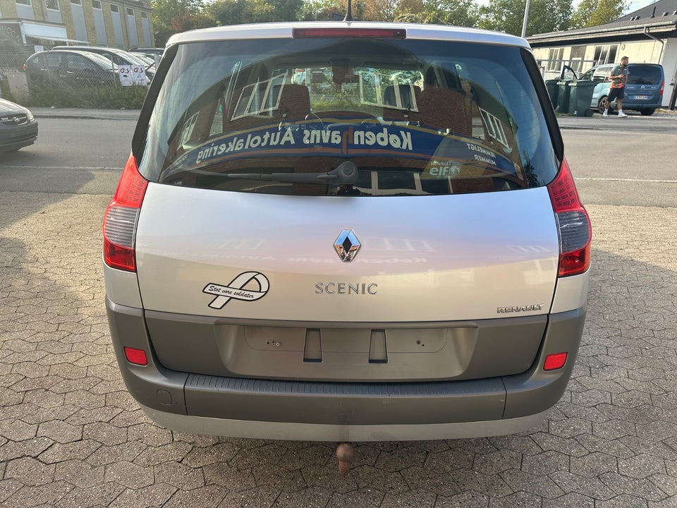 Renault Grand Scenic II 1,6 Authentique Comfort 5d