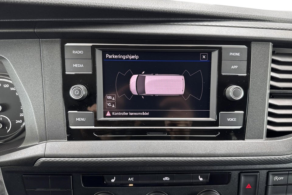 VW Transporter 2,0 TDi 150 Kassevogn lang