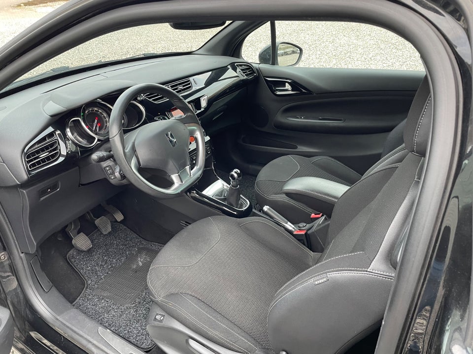 Citroën DS3 1,6 VTi 120 Style Pack 3d