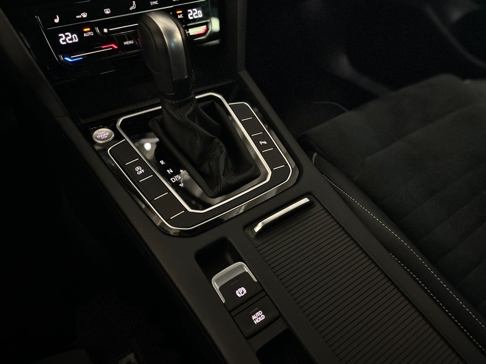 VW Passat 2,0 TDi 200 Elegance Variant DSG 5d