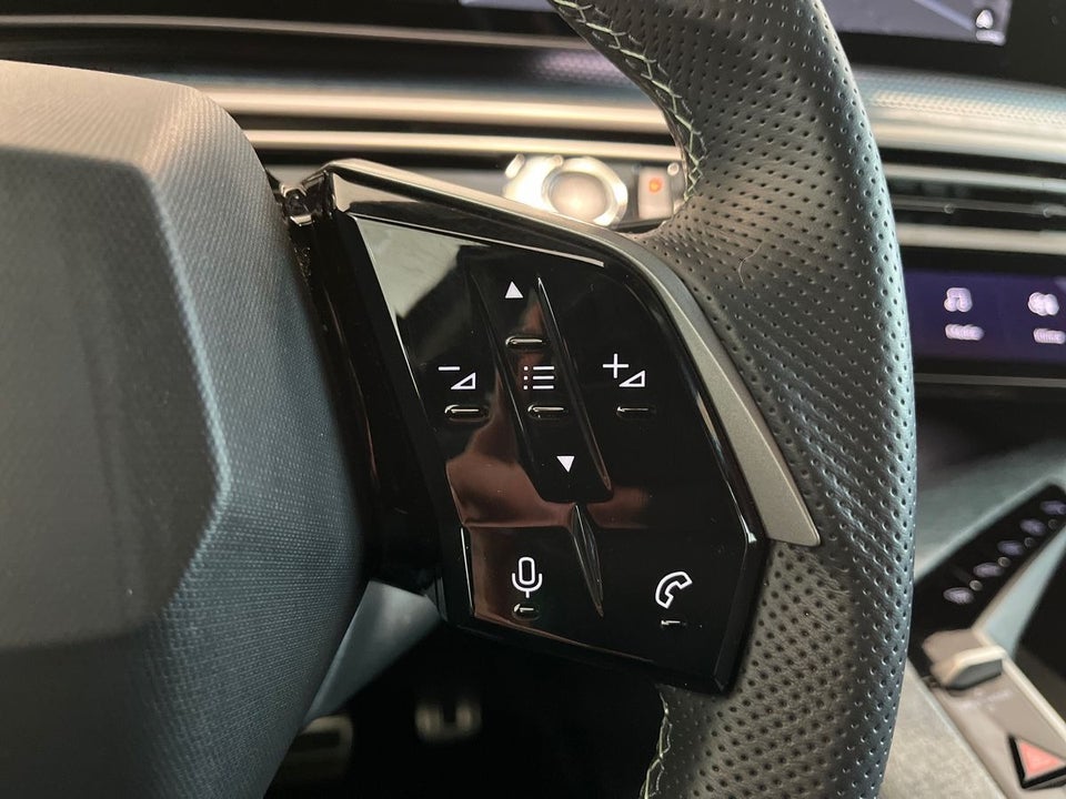 Peugeot e-5008 77 GT Pack 7prs 5d