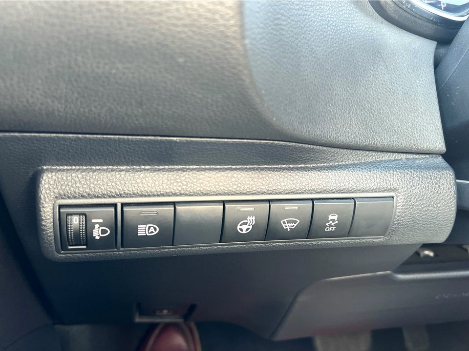 Toyota Corolla 1,8 Hybrid H3 MDS 5d