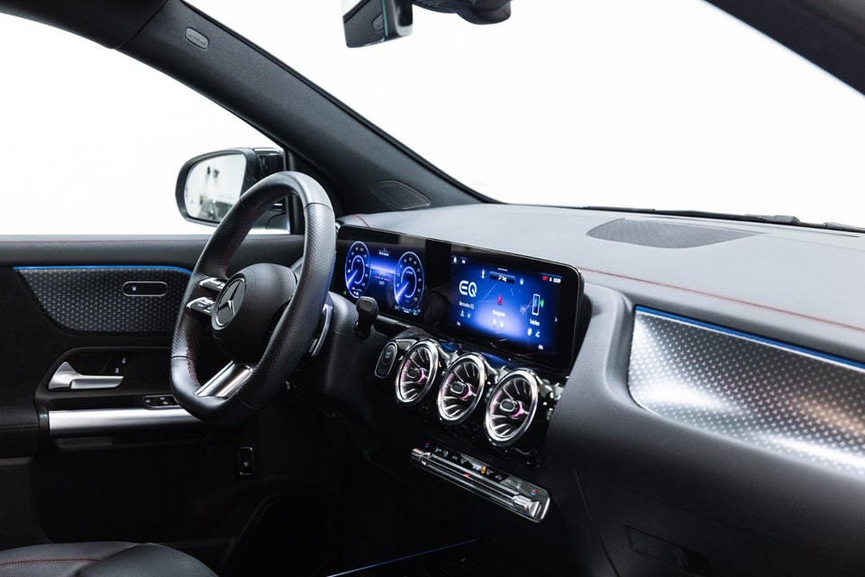 Mercedes EQA350 AMG Advance Plus 4Matic 5d