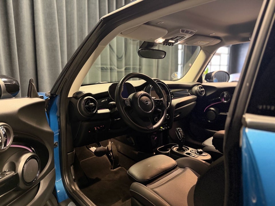 MINI Cooper SE Classic Trim 3d