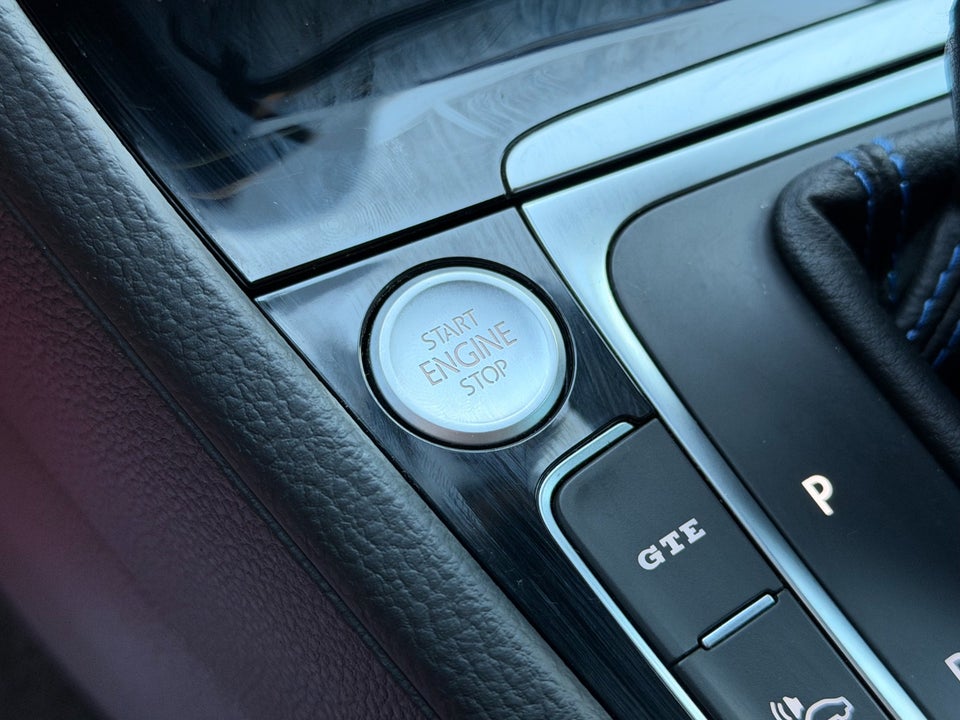 VW Golf VII 1,4 GTE DSG 5d