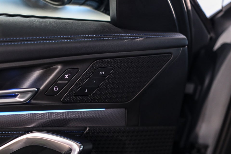 BMW iX1 xDrive30 M-Sport Premium 5d