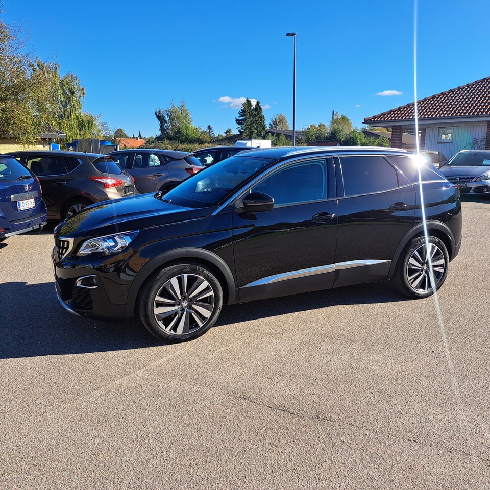 Peugeot 3008 1,2 PureTech 130 Allure 5d