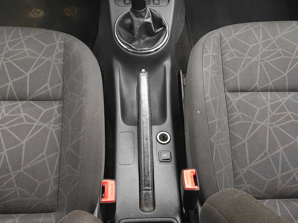 Skoda Fabia 1,6 TDi 105 Ambiente Combi 5d