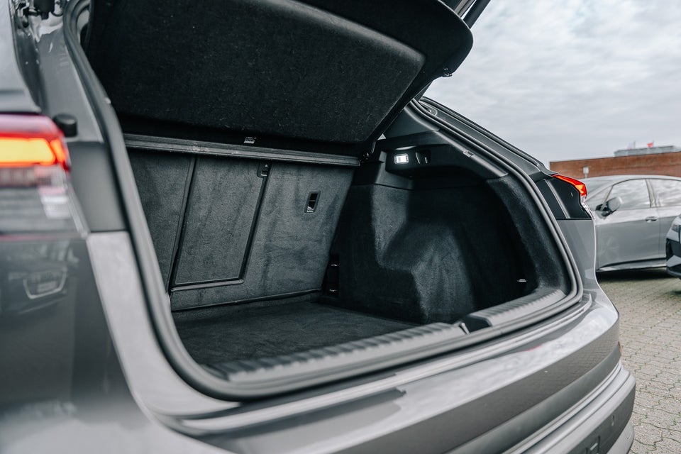 Audi Q4 e-tron 40 Advanced 5d