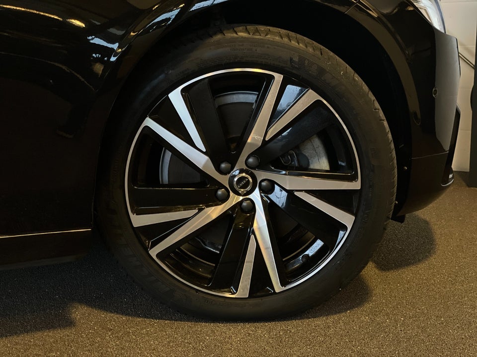 Volvo V90 2,0 T6 ReCharge Plus Dark aut. AWD 5d