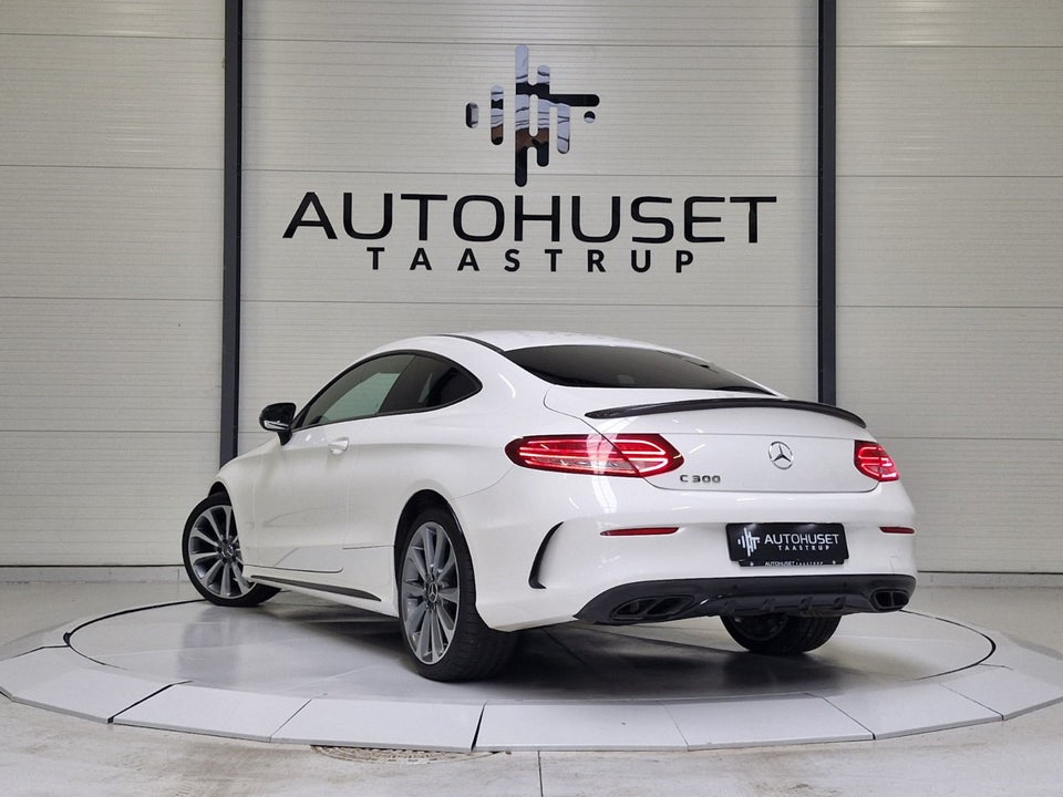 Mercedes C300 2,0 AMG Line Coupé aut. 2d