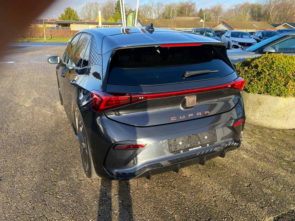 Cupra Born 58 Dinamica Pack High 5d