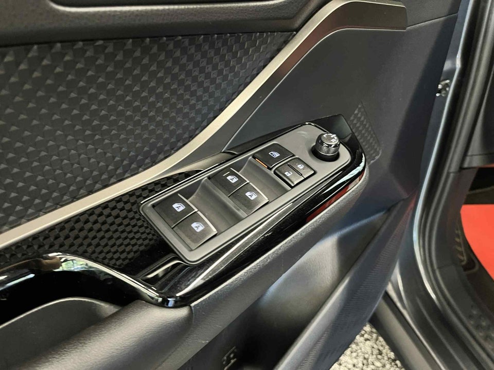 Toyota C-HR 1,8 Hybrid C-HIC CVT 5d