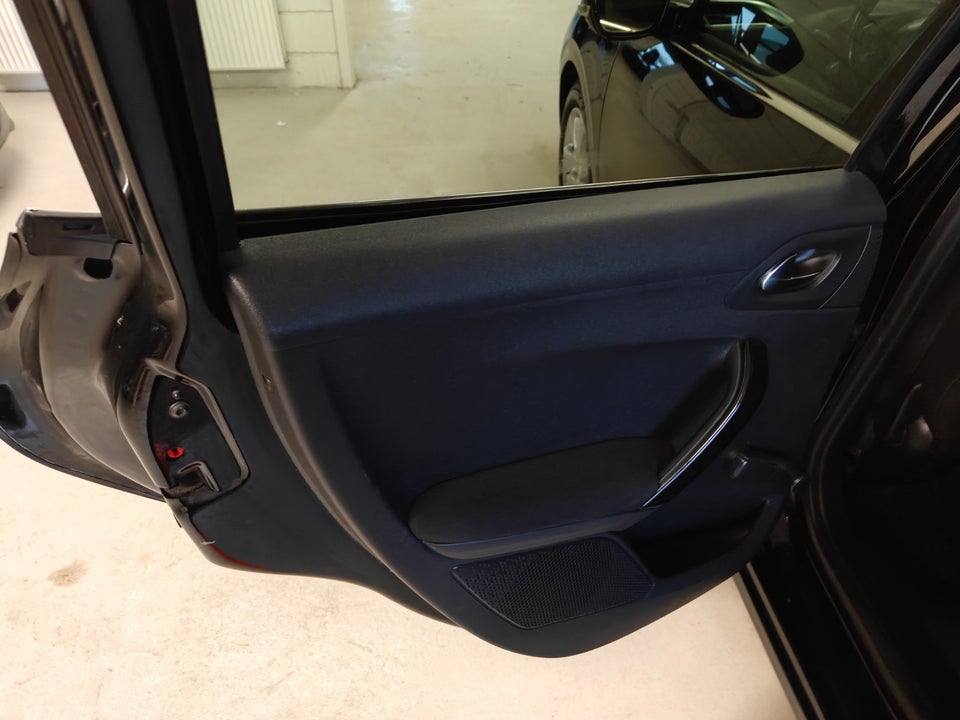 Peugeot 208 1,2 VTi Allure 5d